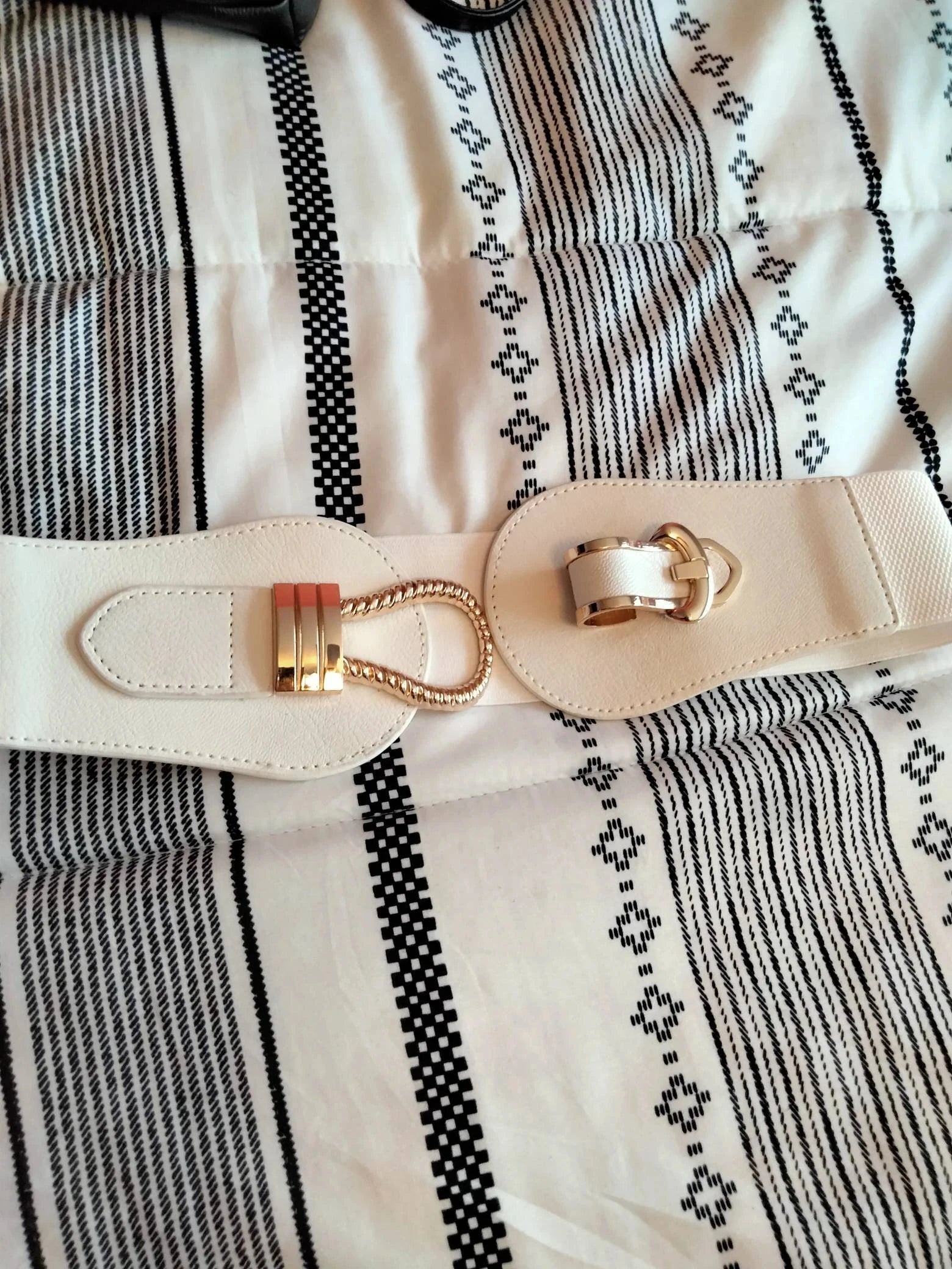 Elegant Stretch Cinch Belt for Womenâ??s Dresses ATHLEXES