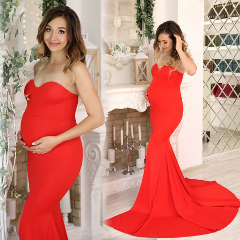 Elegant Strapless Black Maxi Dress with Front Slit ATHLEXES