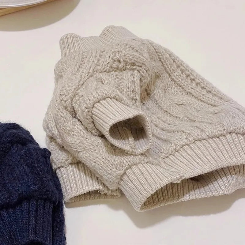 Luxury Fleece Sweater for Dogs and Cats - Chic Autumn Attire ATHLEXES