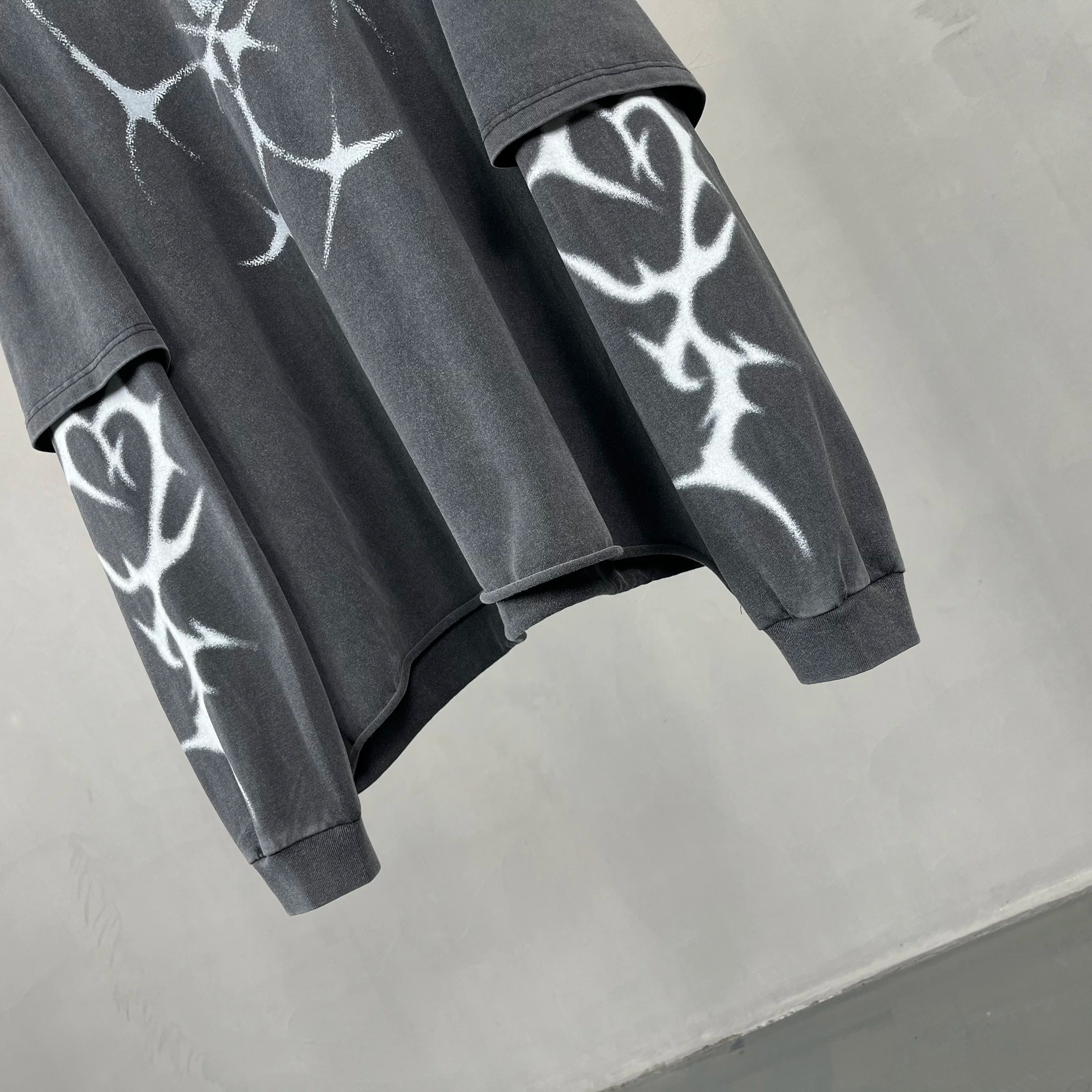 Stylish Printed Long Sleeved T-Shirt with Round Neck ATHLEXES