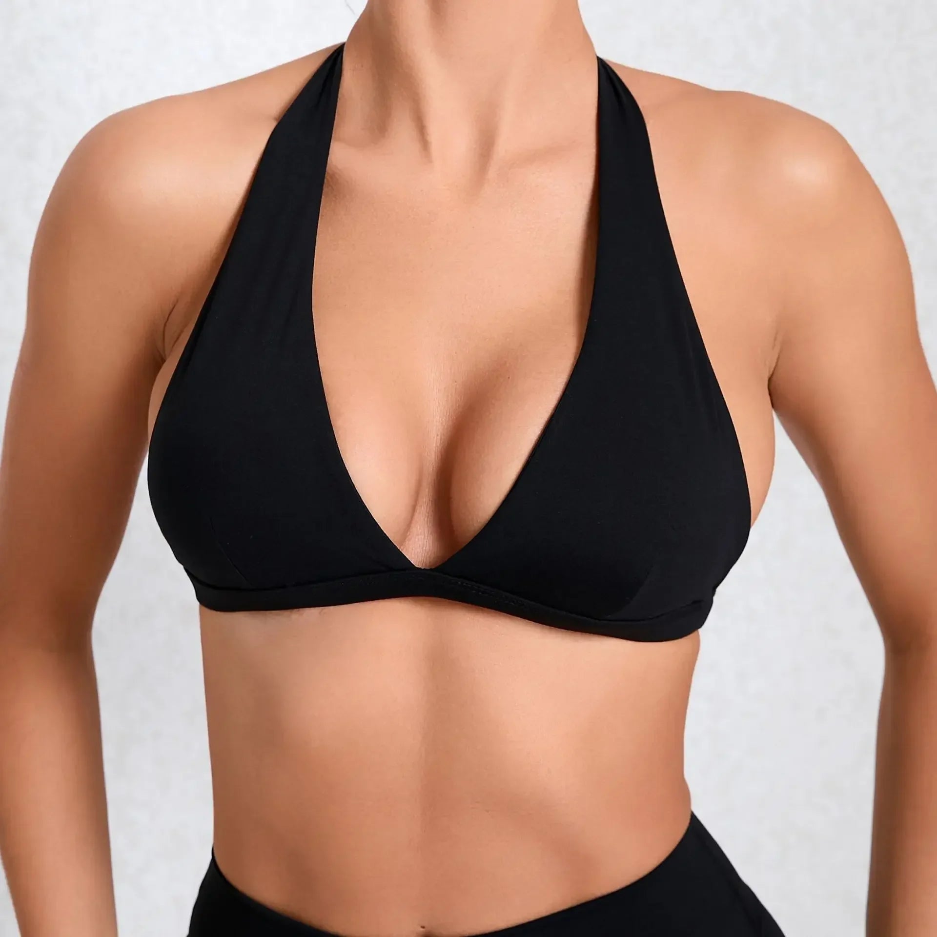 VividFit Womenâ??s V-Neck Active Sports Bra ATHLEXES