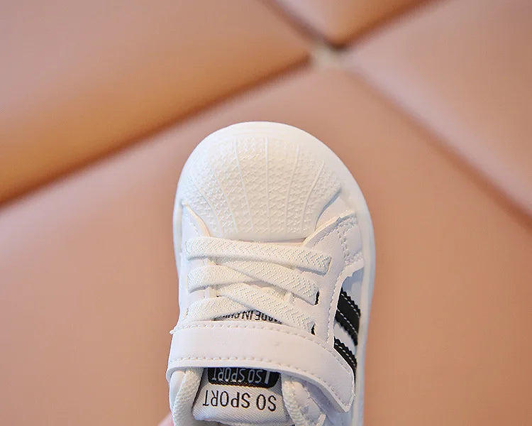 ChicStride 2 Striped White Baby Casual Sneakers ATHLEXES
