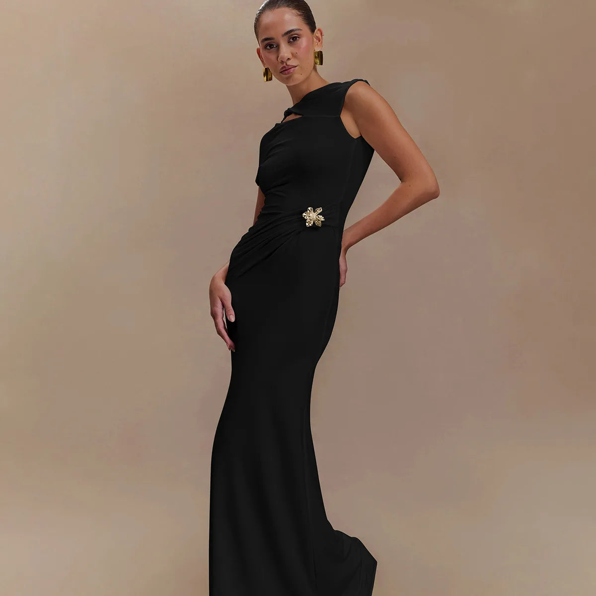 Elegant Backless Long Dress for Women ATHLEXES
