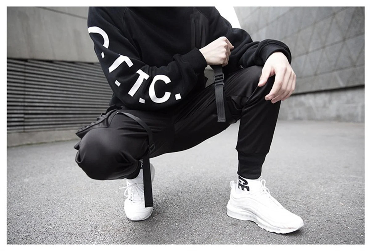 Urban Vibe Black Cargo Pants for Stylish Males ATHLEXES