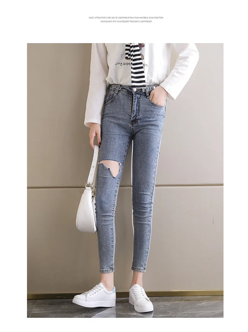 Embroidered Bow Platform Walking Flats for Women ATHLEXES