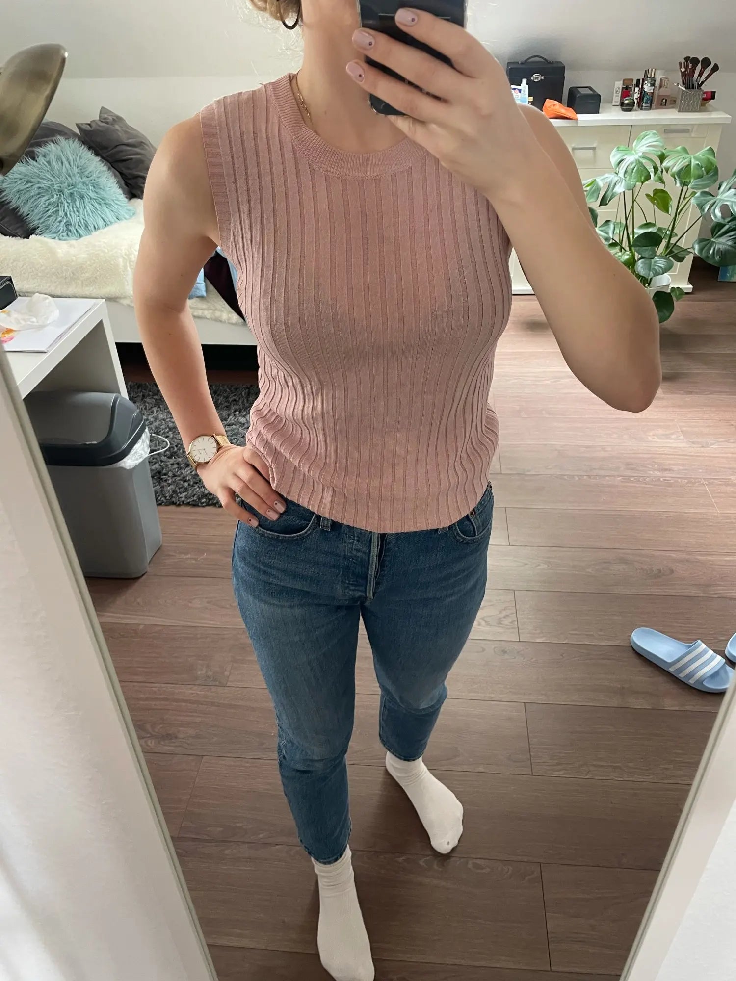Summer Knit O-Neck Sleeveless Casual Top ATHLEXES