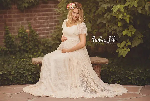 Luxe Lace Maternity Dress for Stunning Photoshoots ATHLEXES