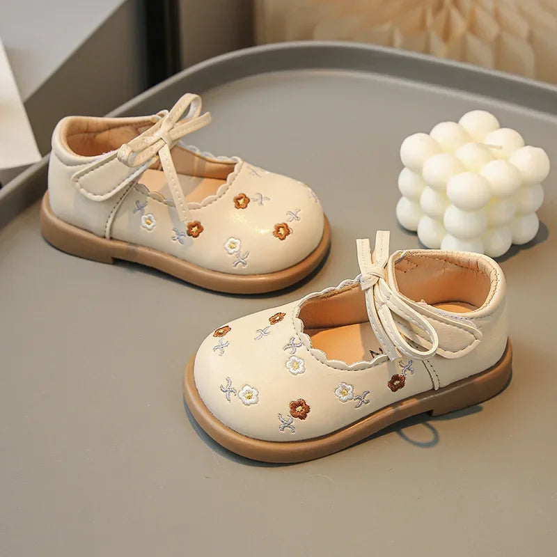 Charming Floral Mary Jane Low Heel Princess Shoes ATHLEXES
