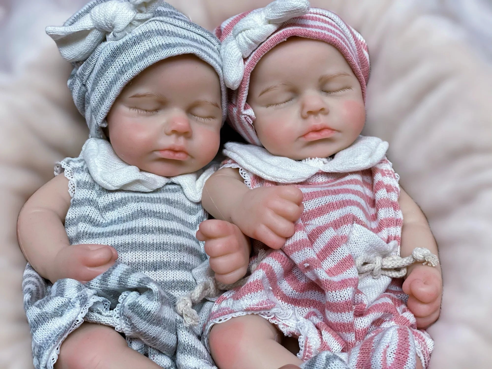 33cm LouLou Silicone Reborn Baby Doll with Bottle ATHLEXES