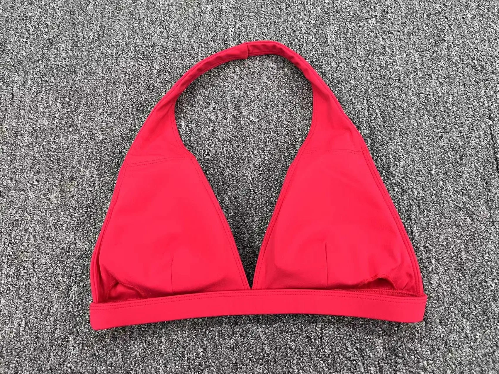 VividFit Womenâ??s V-Neck Active Sports Bra ATHLEXES