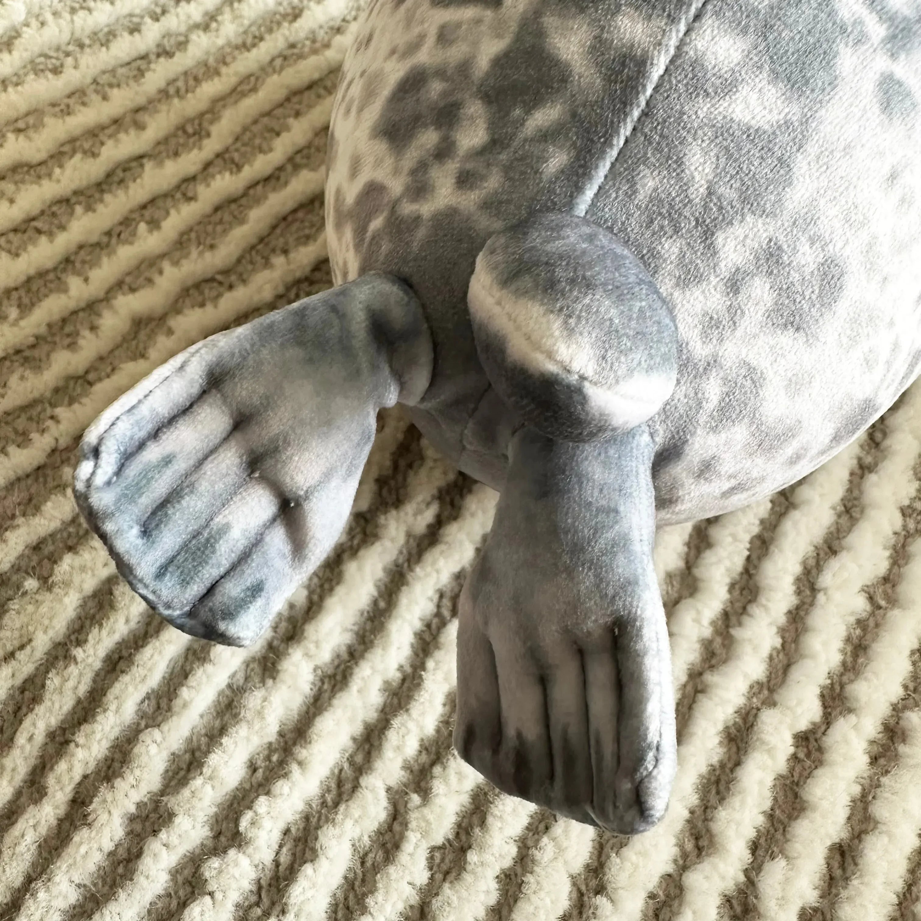 Plush Seal Pillow - Adorable 20cm Soft Doll Toy ATHLEXES