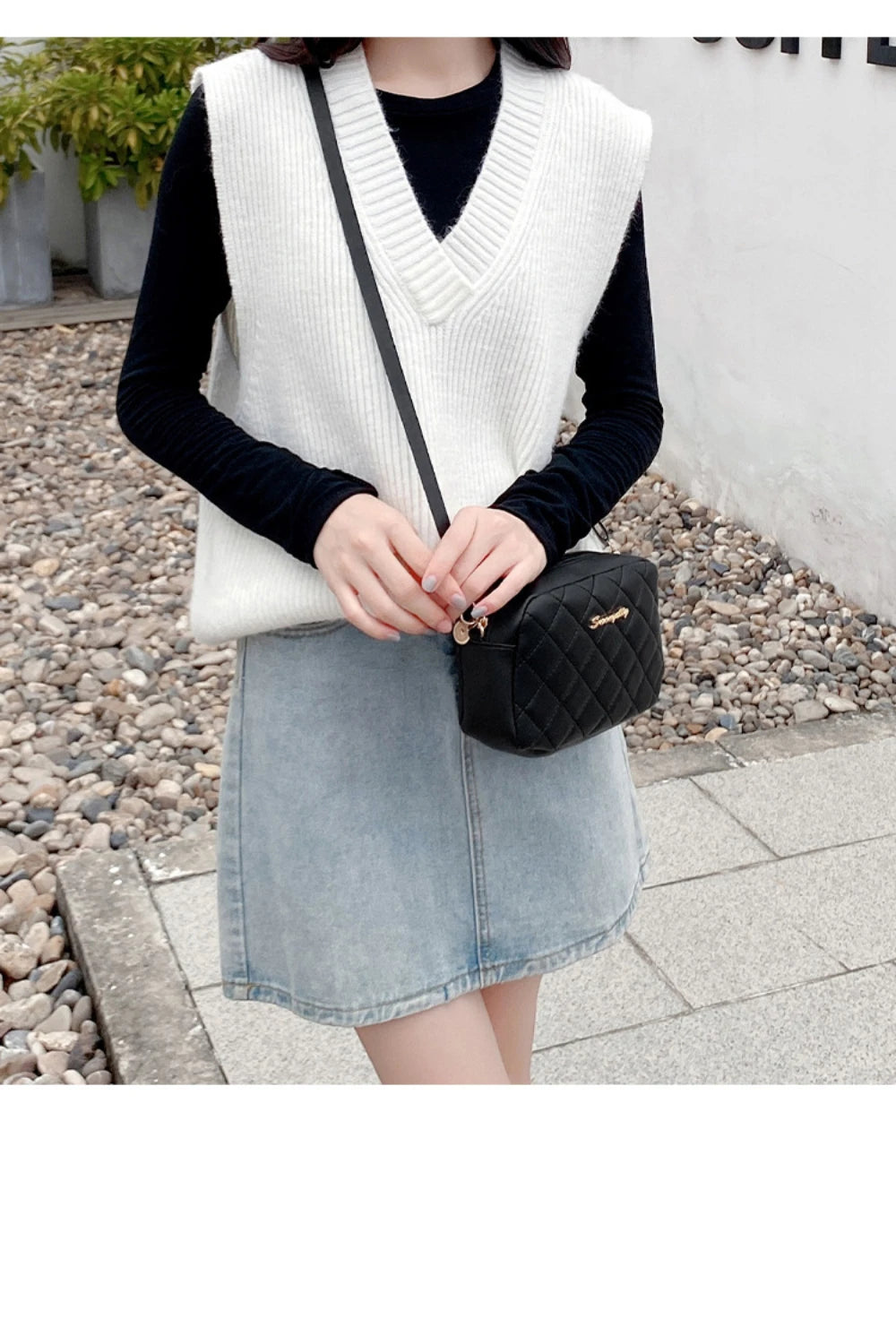 Chic Tassel Embroidered Crossbody Bag for Women ATHLEXES