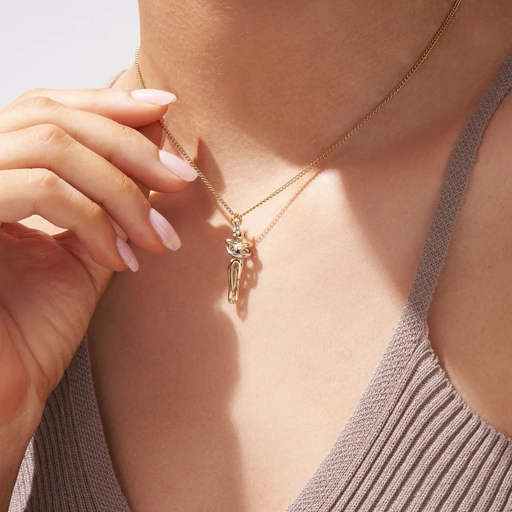 Seulement 14K Gold Embrace Pendant Couple Necklace ATHLEXES