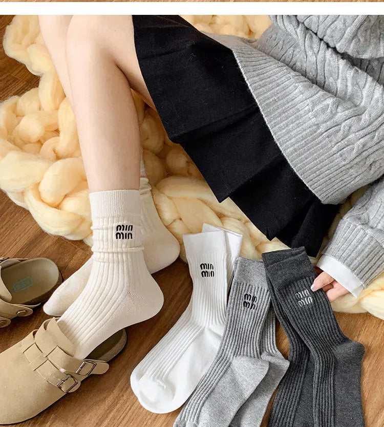 Retro Cotton Loose Socks for Stylish Students ATHLEXES
