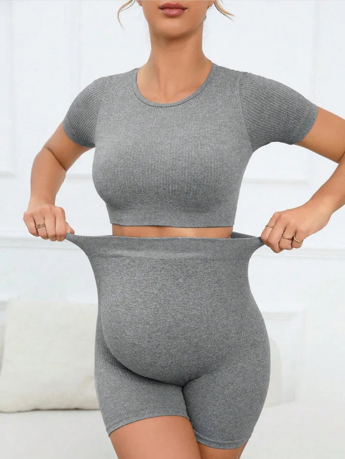 Maternity Comfort Seamless Crop Top and Legging Set ATHLEXES
