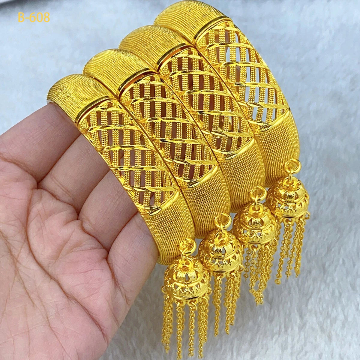 XUHUANG Dubai Gold Bangles with Tassel Pendant ATHLEXES