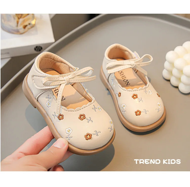 Charming Floral Mary Jane Low Heel Princess Shoes ATHLEXES