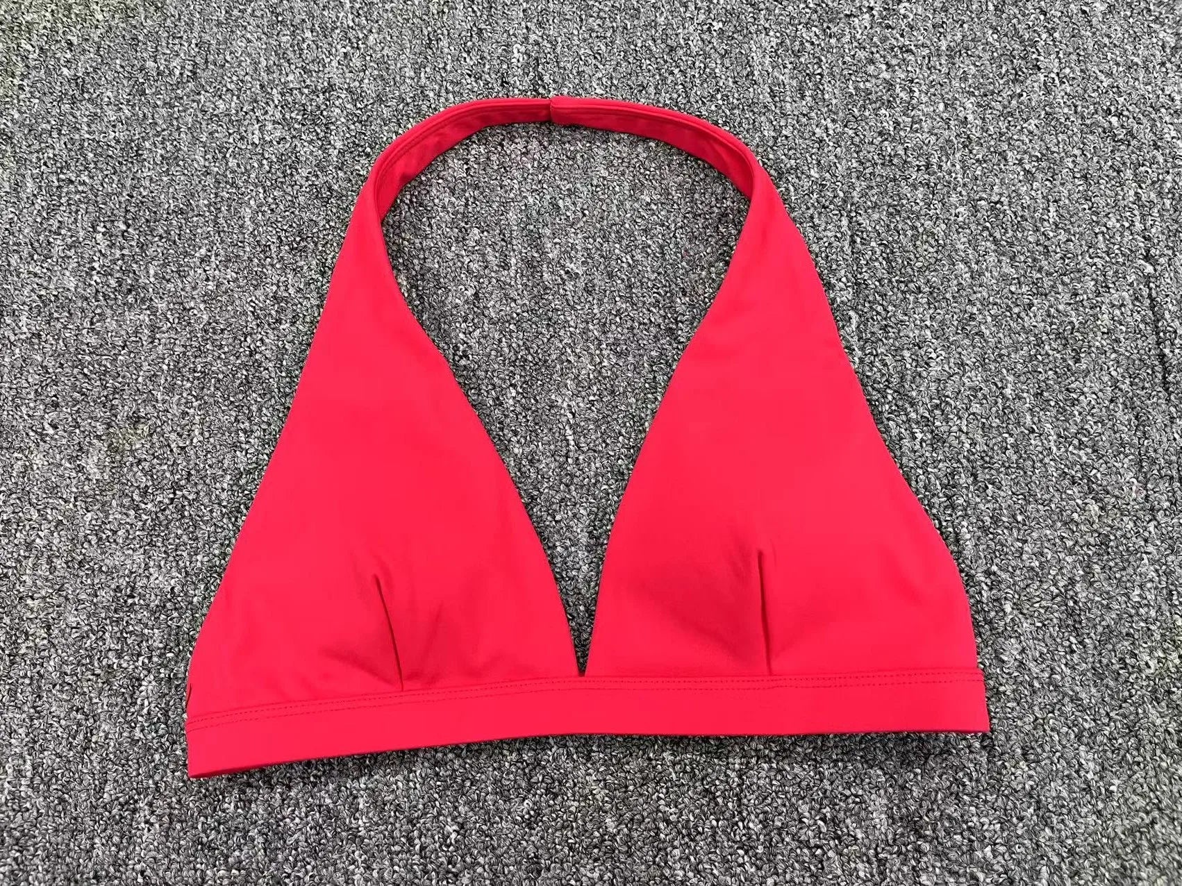 VividFit Womenâ??s V-Neck Active Sports Bra ATHLEXES