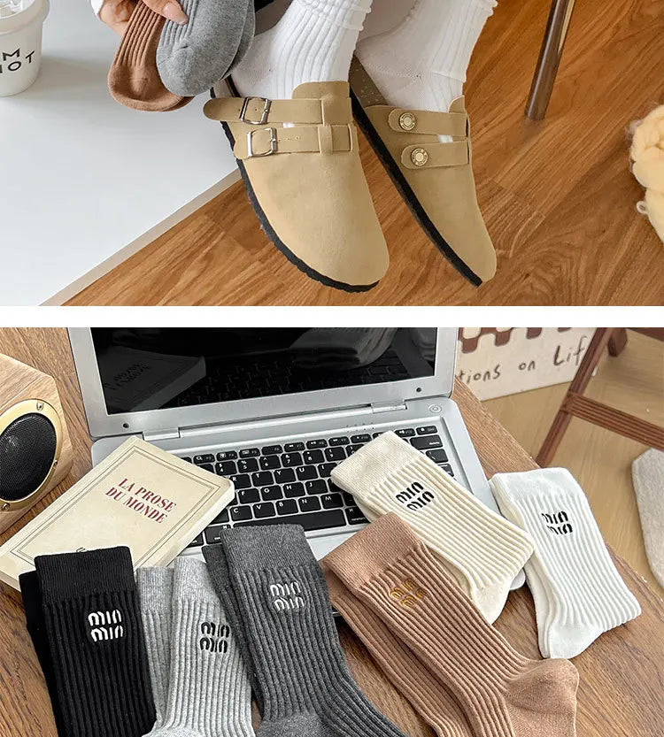 Retro Cotton Loose Socks for Stylish Students ATHLEXES