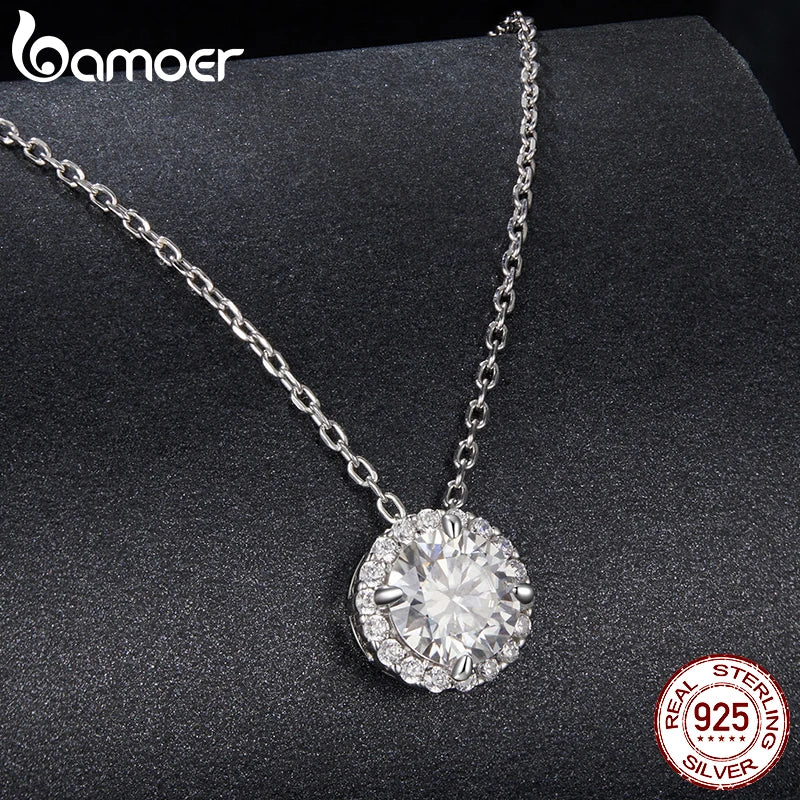 BAMOER Halo Moissanite Necklace in White Gold ATHLEXES