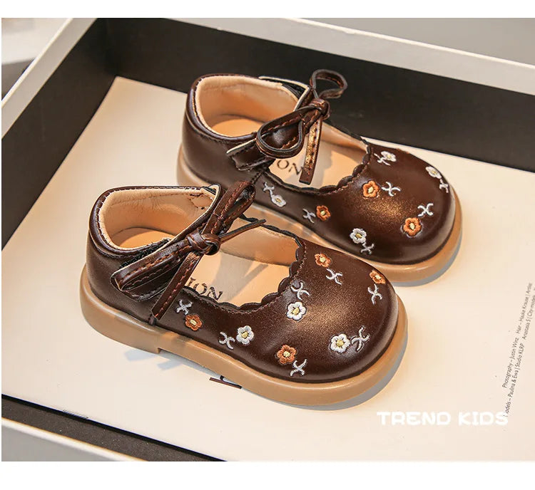 Charming Floral Mary Jane Low Heel Princess Shoes ATHLEXES