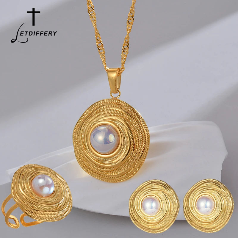 Lustrous Wavelet Gold Pendant with Moonstone ATHLEXES