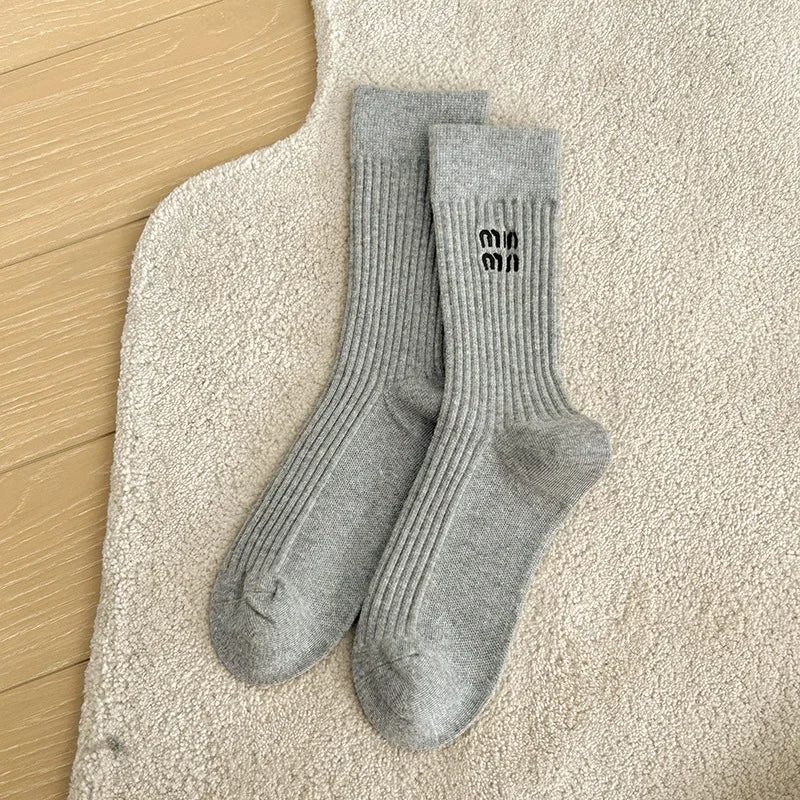 Retro Cotton Loose Socks for Stylish Students ATHLEXES