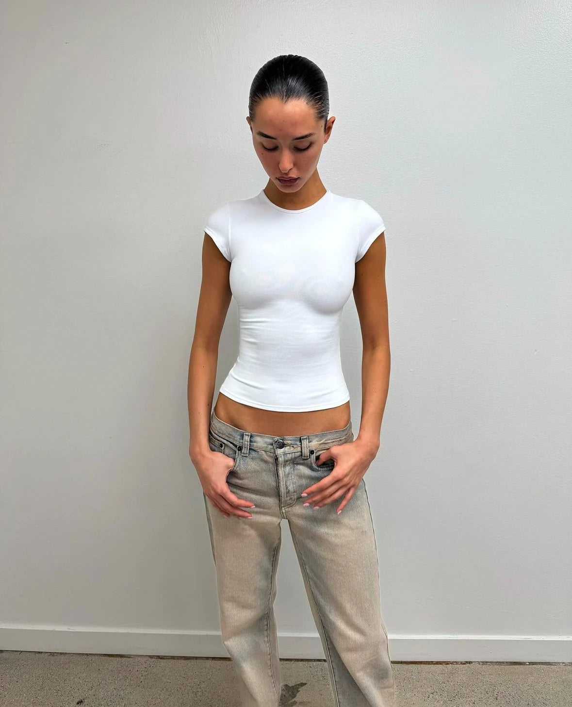 Retro Distressed Low-Waist Straight Jeans ATHLEXES