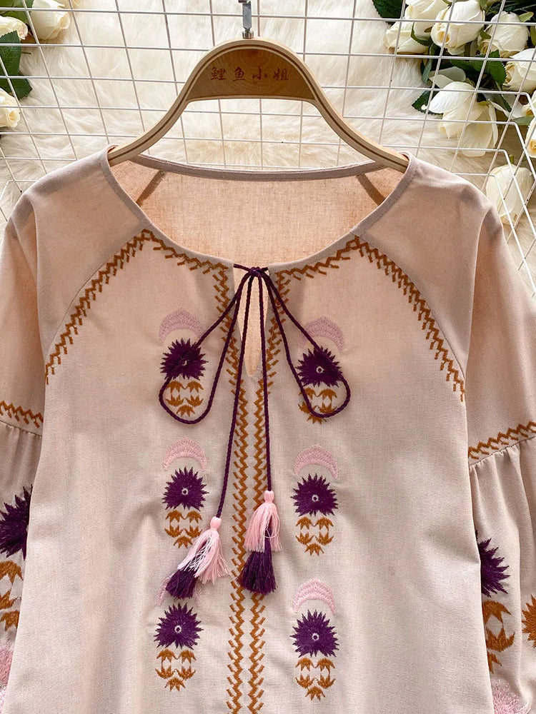 Vintage Elegance Embroidered Autumn Blouse D5541 ATHLEXES