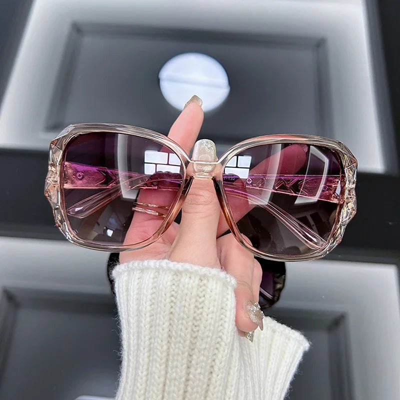 Retro Chic Oversized Sunglasses for Women ATHLEXES