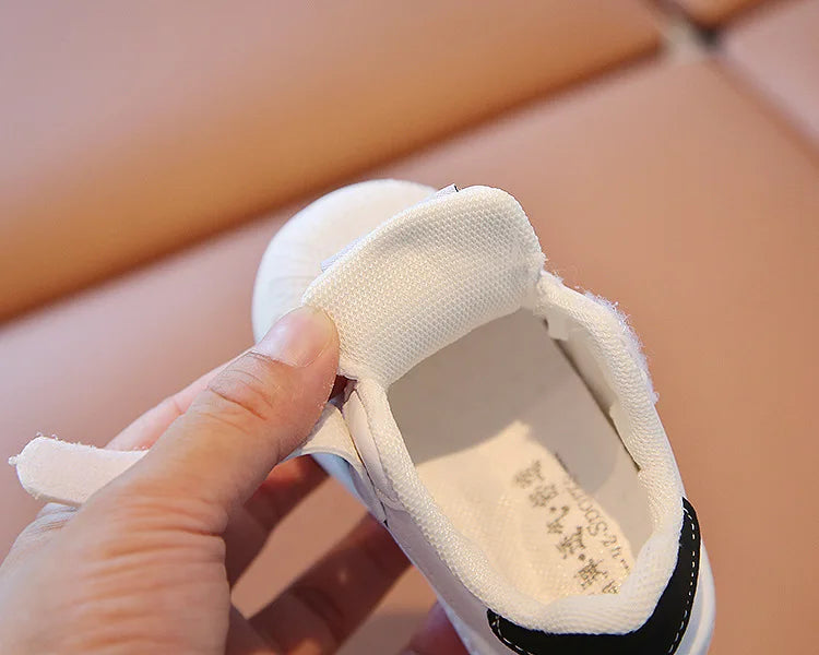 ChicStride 2 Striped White Baby Casual Sneakers ATHLEXES