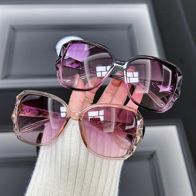Retro Chic Oversized Sunglasses for Women ATHLEXES