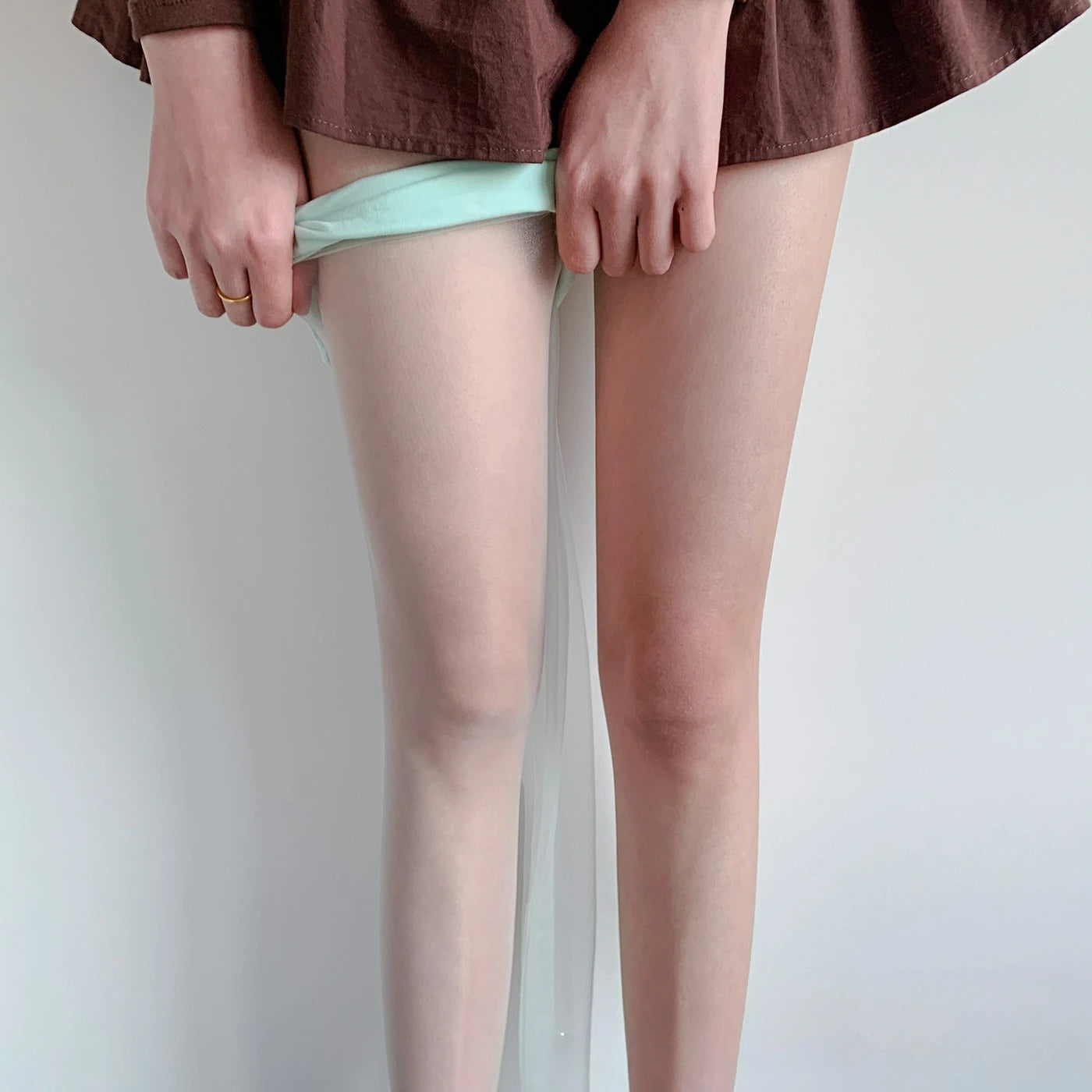 Sheer Elegance Ultra-Thin Women's Tights ATHLEXES